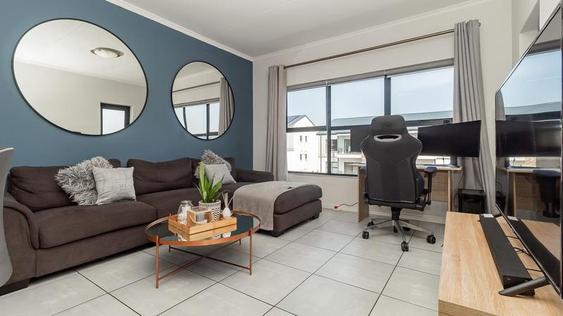 1 Bedroom Property for Sale in De Zicht Estate Western Cape